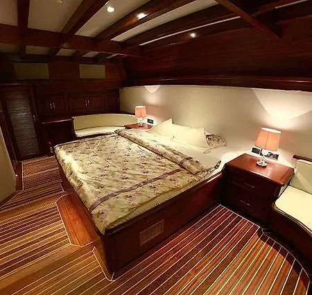 Barbaros Yachting Luxury Private Gulet 5 Cabins Botel *